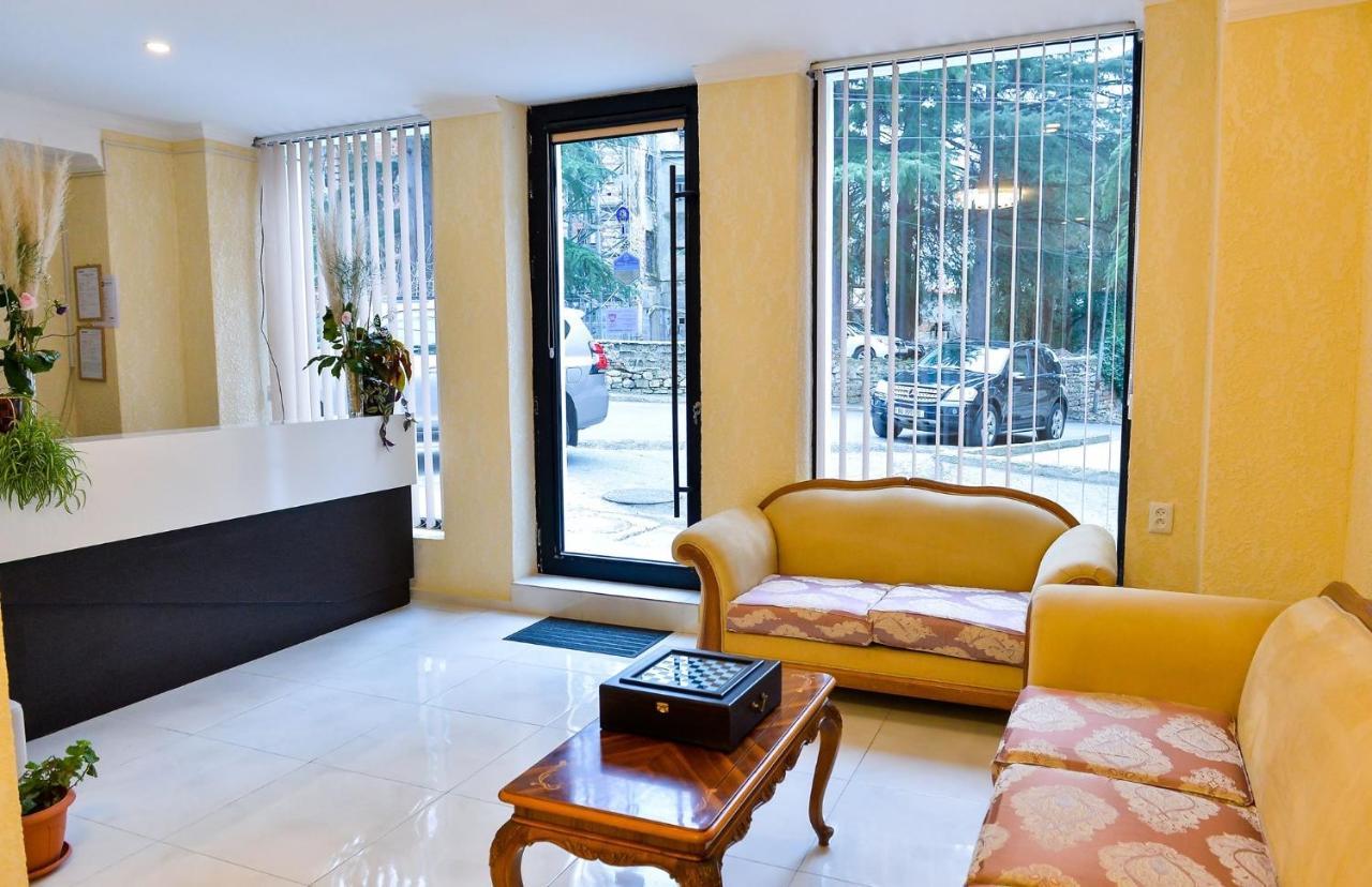Pomegranate Hotel 쿠타이시 외부 사진